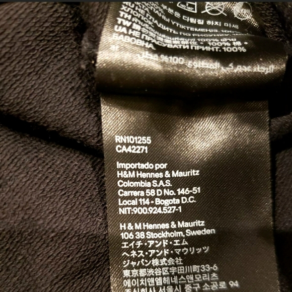 H&M Brooklyn NYC Black Long Sleeve Sweatshirt Size Small - Picture 6 of 6